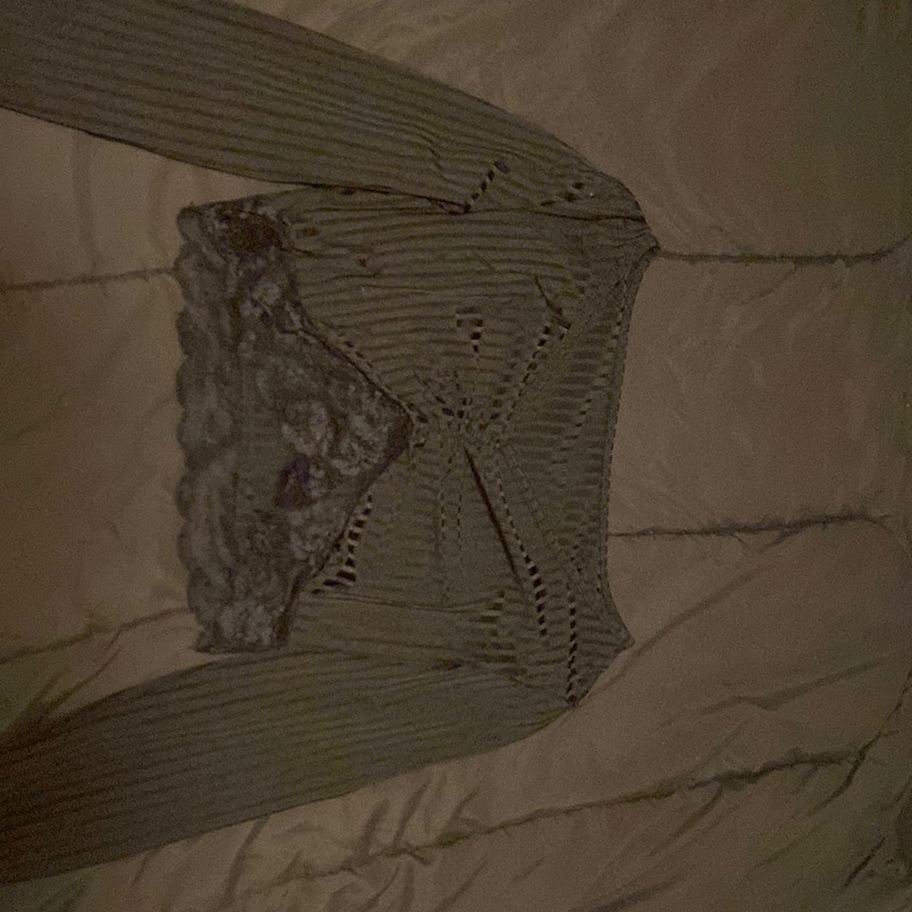 long sleeve crop top